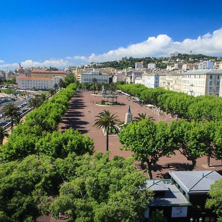 Appartement Climatise,Idealement Situe 100M Du Vieux Port. バスティア エクステリア 写真