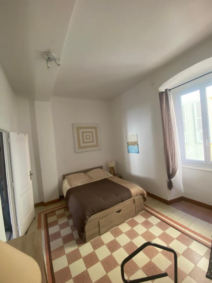 Appartement Climatise,Idealement Situe 100M Du Vieux Port. バスティア エクステリア 写真